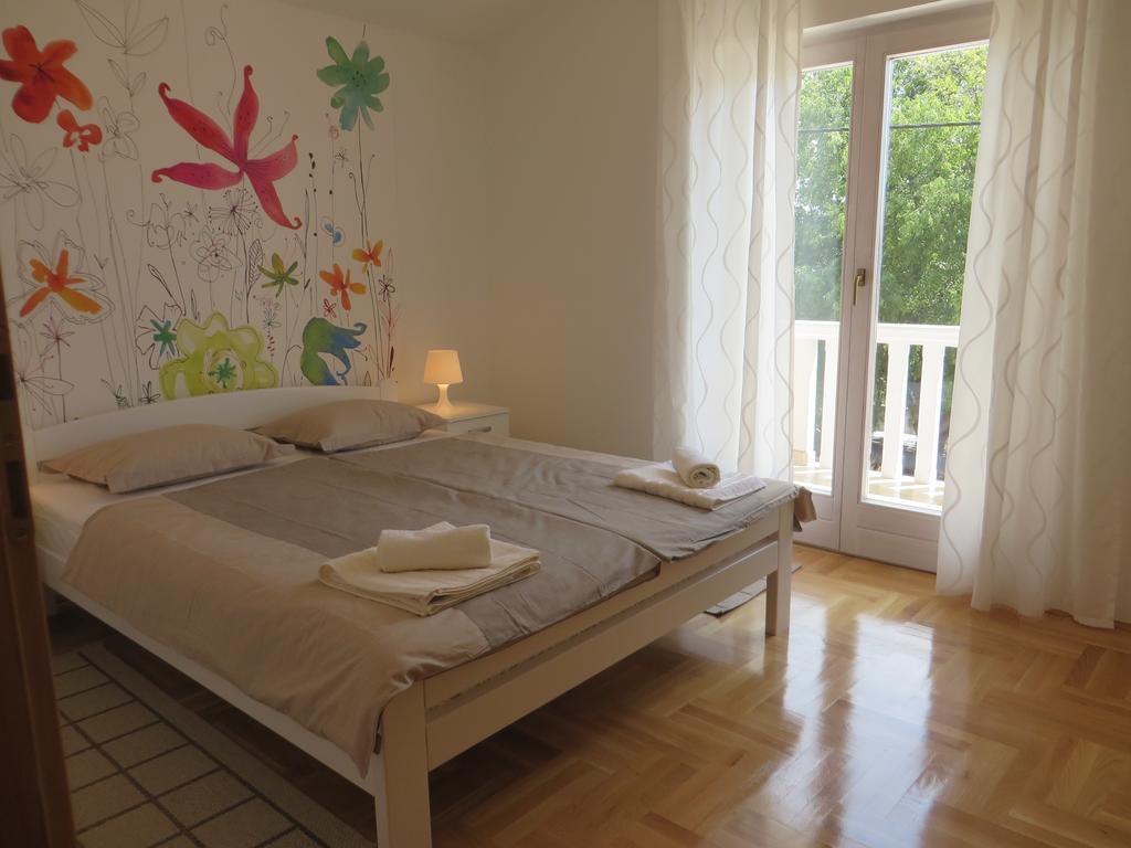 Filipovic Apartments With Pool บีโอกราดนาโมรู ภายนอก รูปภาพ